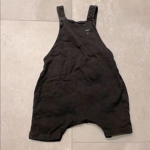 Gray Label black sleeveless romper 18/24M